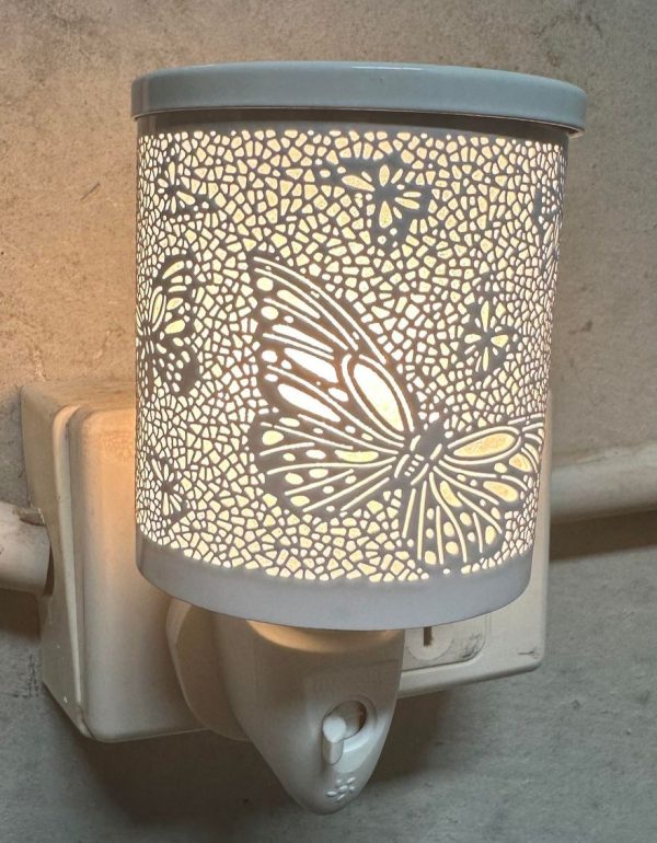 White Butterfly Bloom Plug In